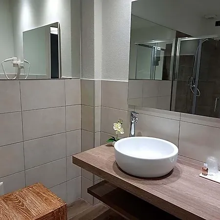 Residenza Novi 3*